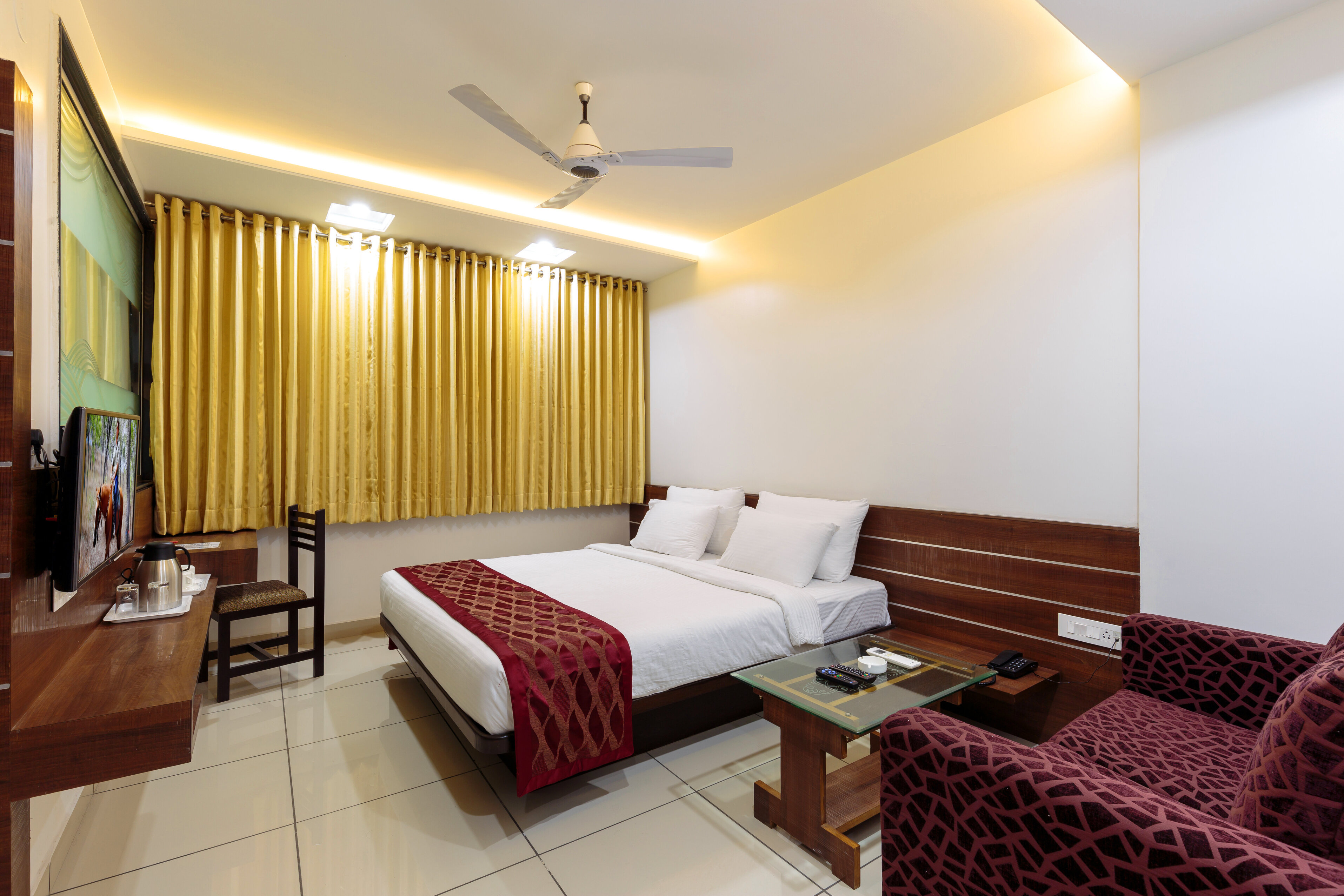 Hotel Radiant Gallery